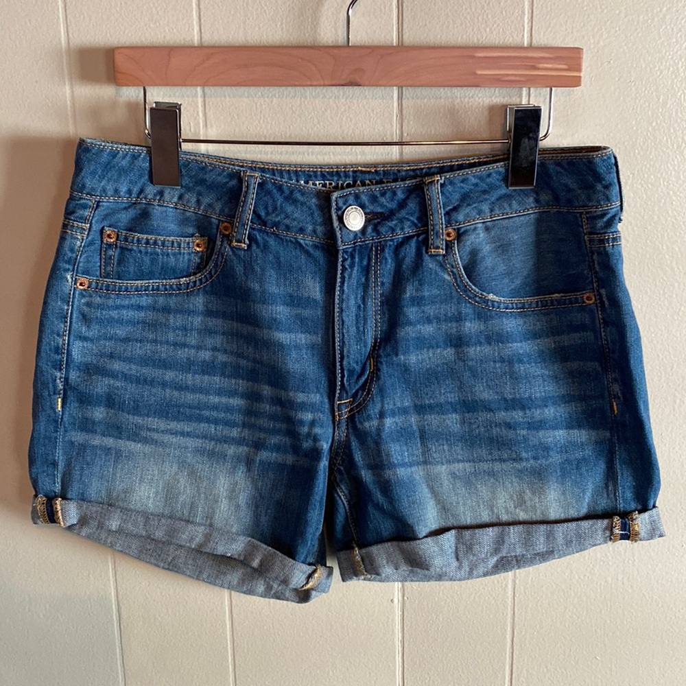 American Eagle “Boy MIDI” shorts size 6
